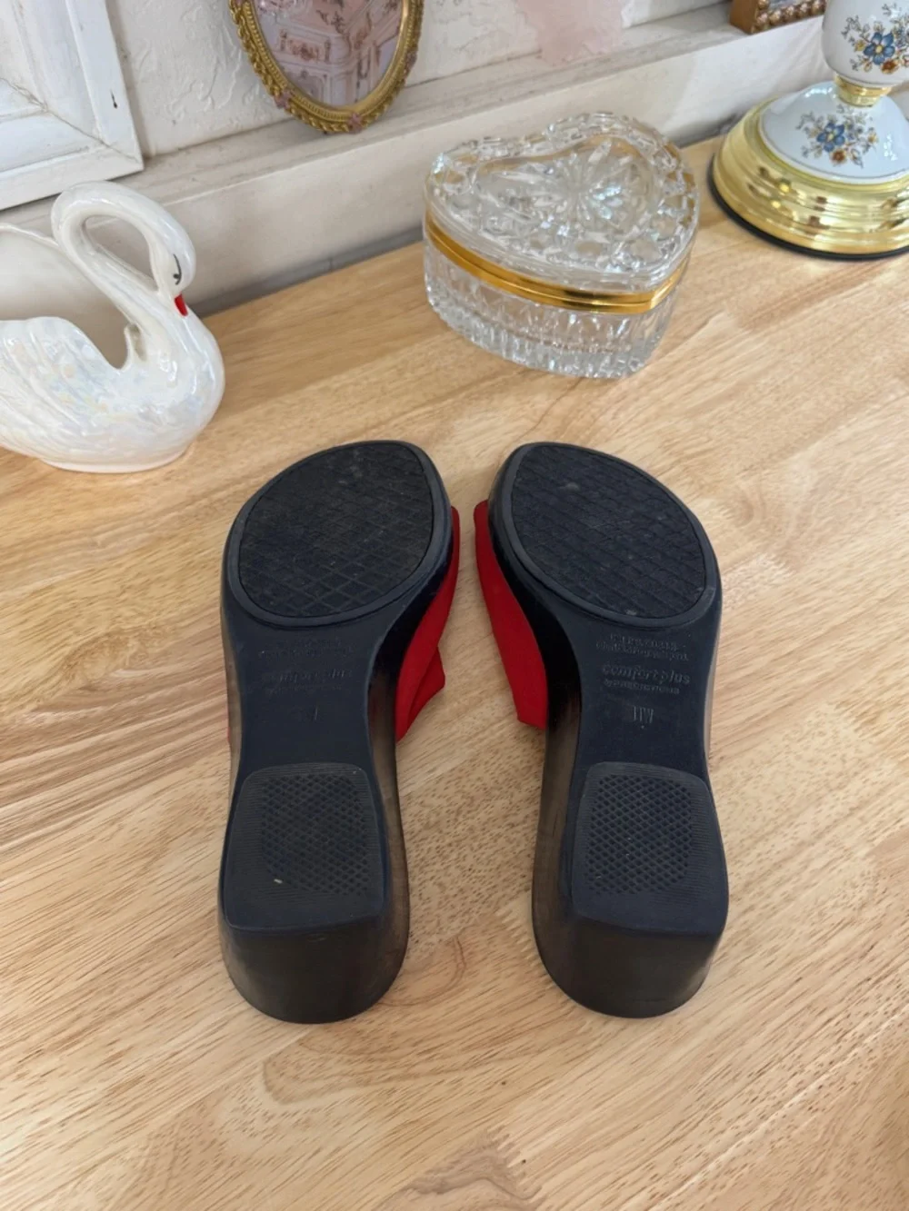 Y2K Comfort Plus By Predictions Red Ruched Slip On Wedge Sandals Size 11W
